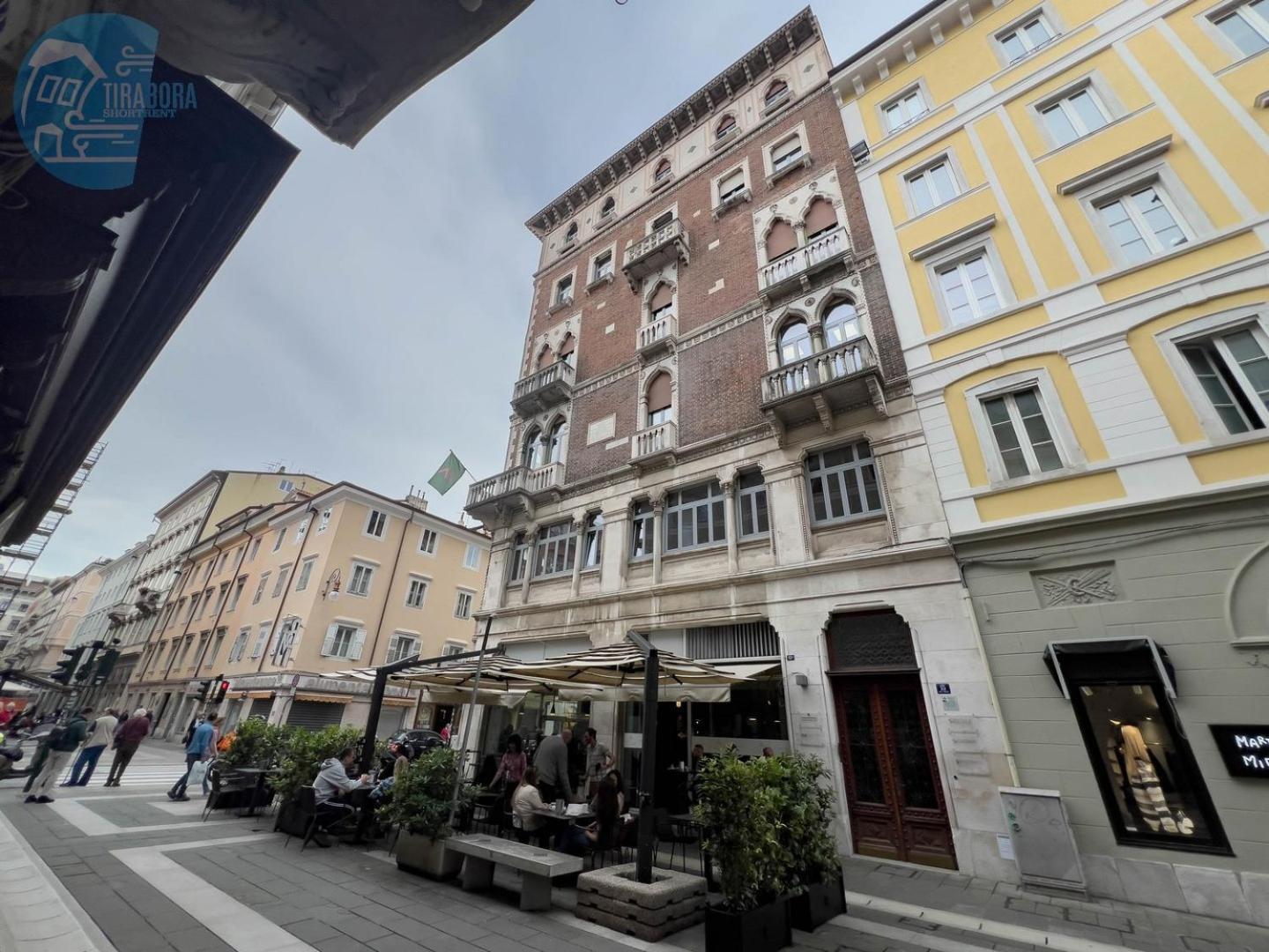 Ferienwohnung San Nicolo 14 Tirabora Short Rent Triest Exterior foto