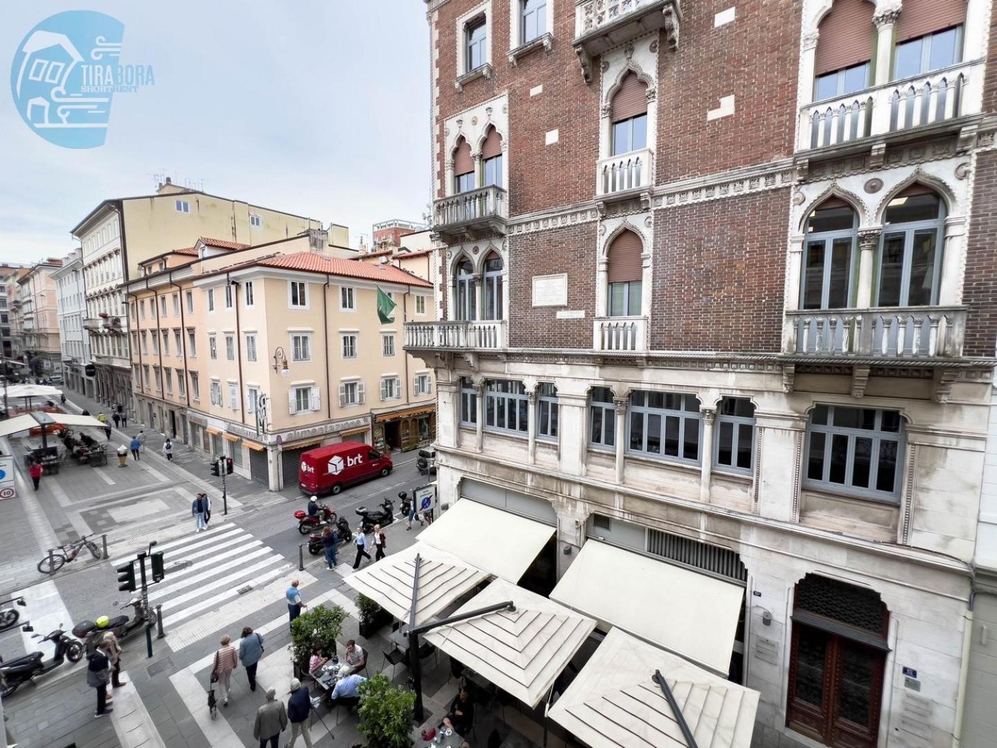 Ferienwohnung San Nicolo 14 Tirabora Short Rent Triest Exterior foto