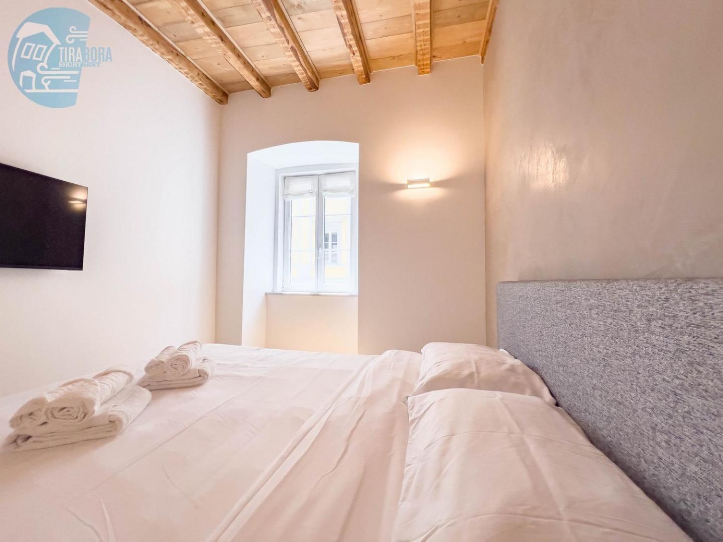 Ferienwohnung San Nicolo 14 Tirabora Short Rent Triest Exterior foto
