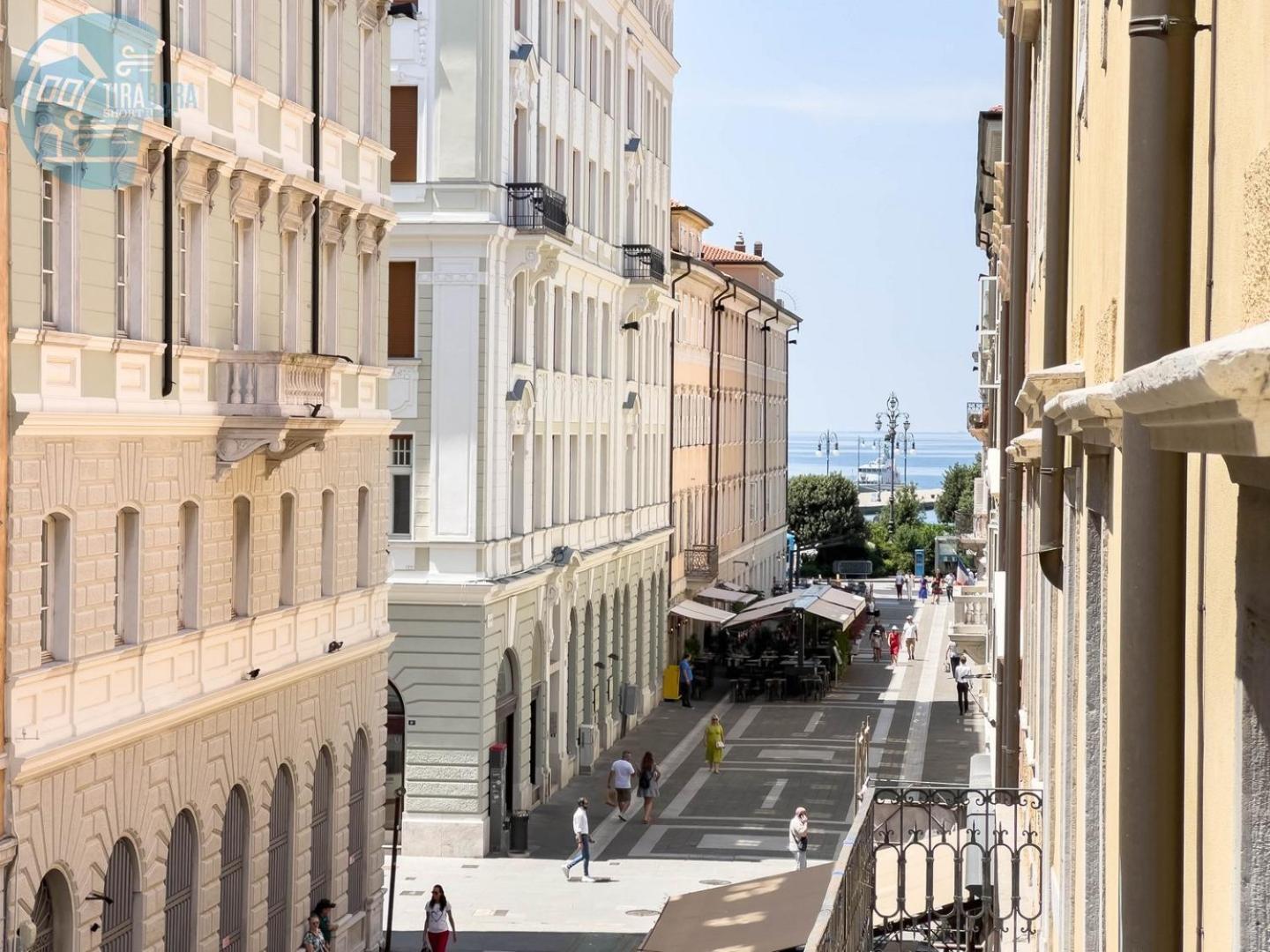 Ferienwohnung San Nicolo 14 Tirabora Short Rent Triest Exterior foto