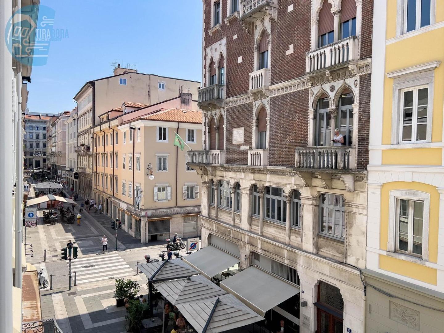 Ferienwohnung San Nicolo 14 Tirabora Short Rent Triest Exterior foto